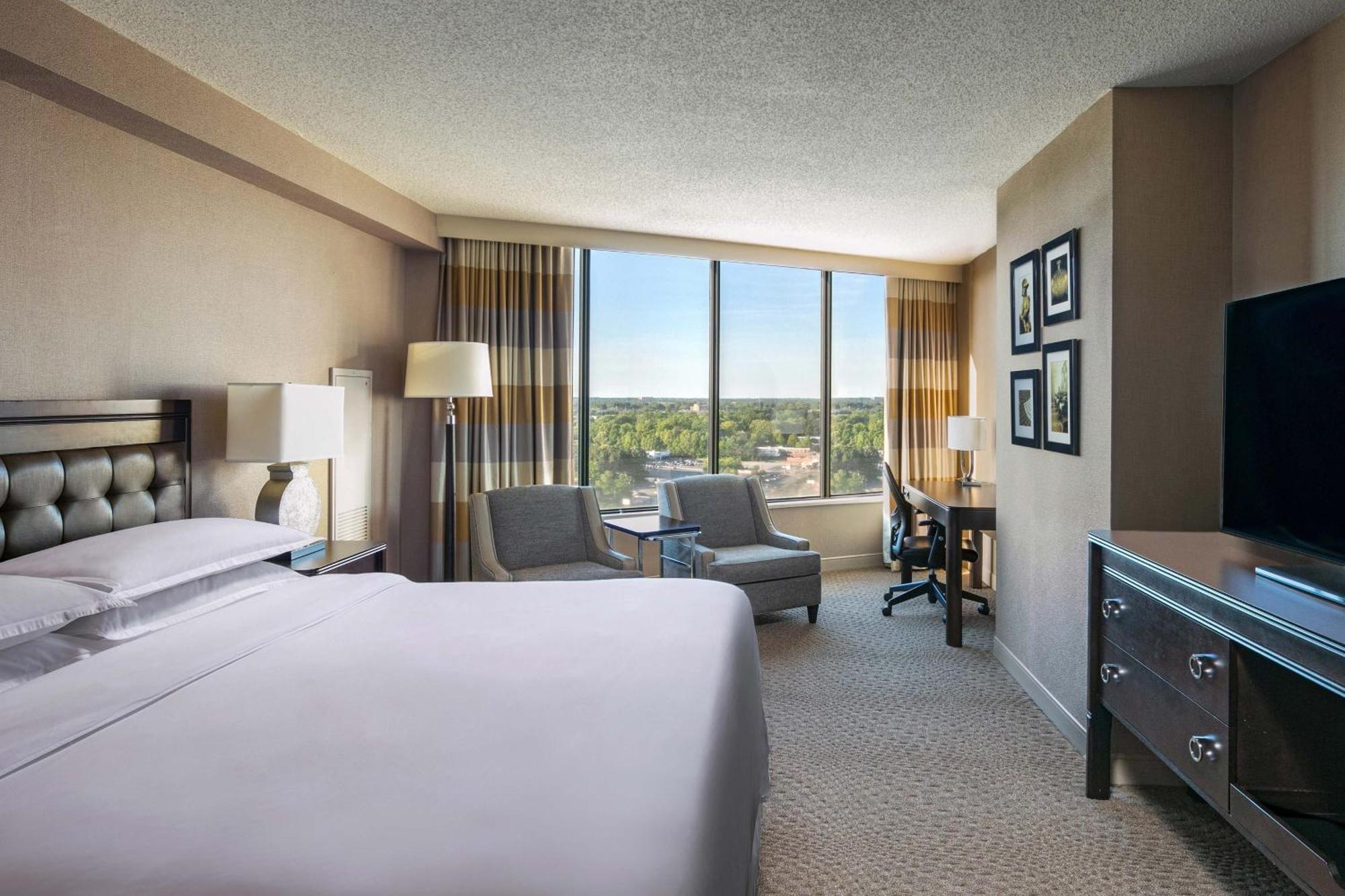 Hotel Sheraton 3*